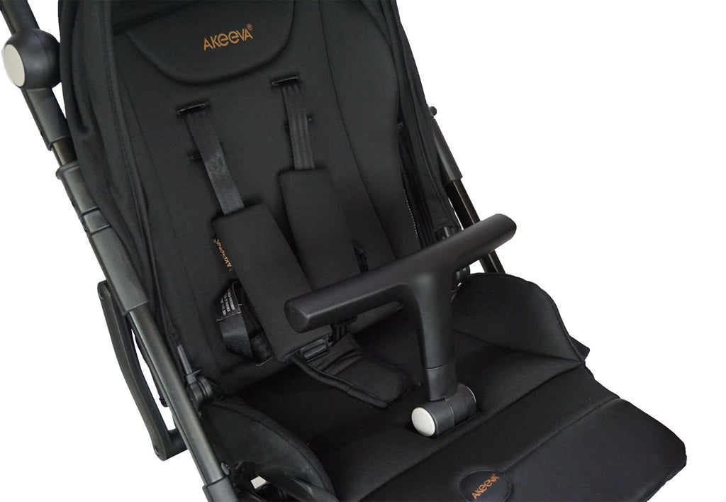 [ONLINE EXCLUSIVE] Akeeva Luxury REVERSIBLE Handle Travel Stroller (Moov)