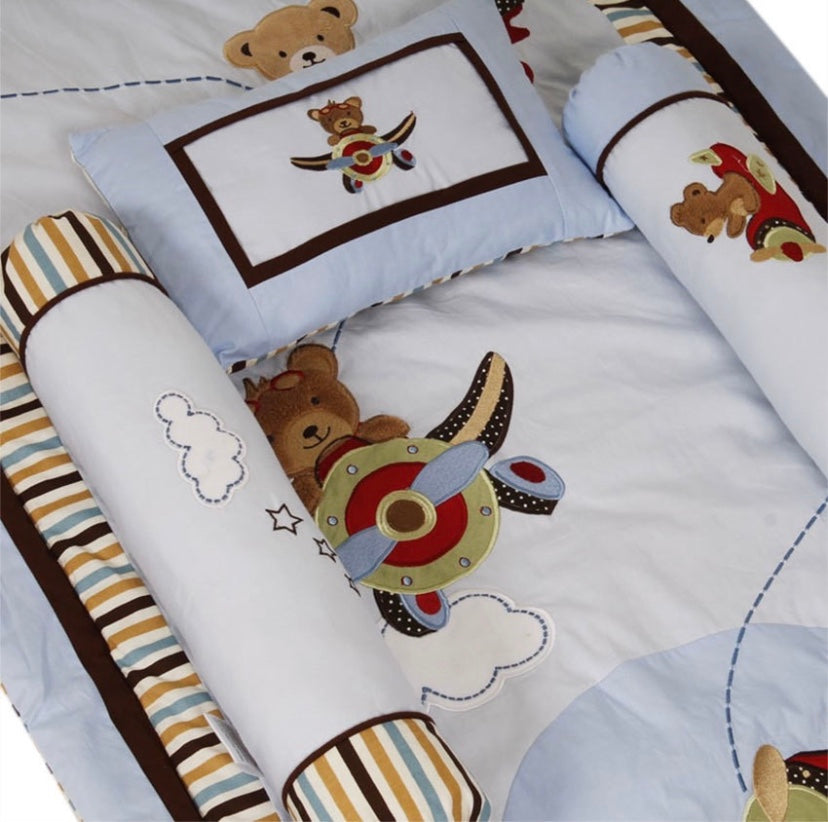 Akeeva AK-355 Crib Comforter and Bumper Pad with Bedsheet 6-piece Set (Blue) 28x41